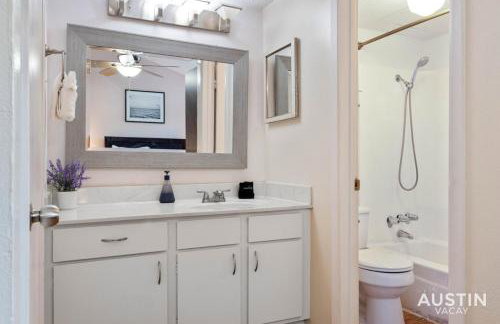 Waterfront Loft w Park View with Pool and Dock Access - Foto 23