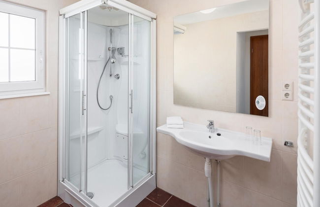 Traditional Style Villa with 2 Bathrooms near River Moselle - Foto 9