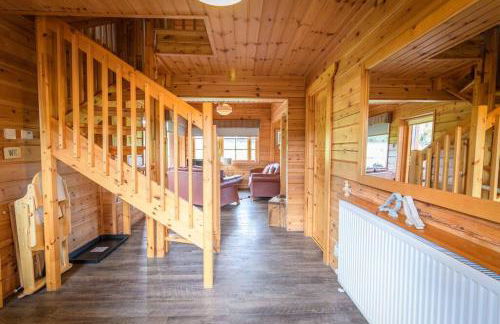 Red Squirrel log cabin with hot tub - Foto 10