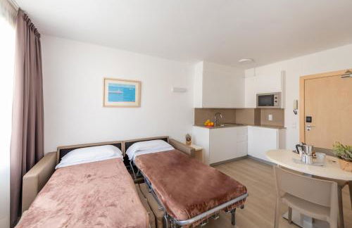 Atenea Park - Suites Apartments - Photo 86