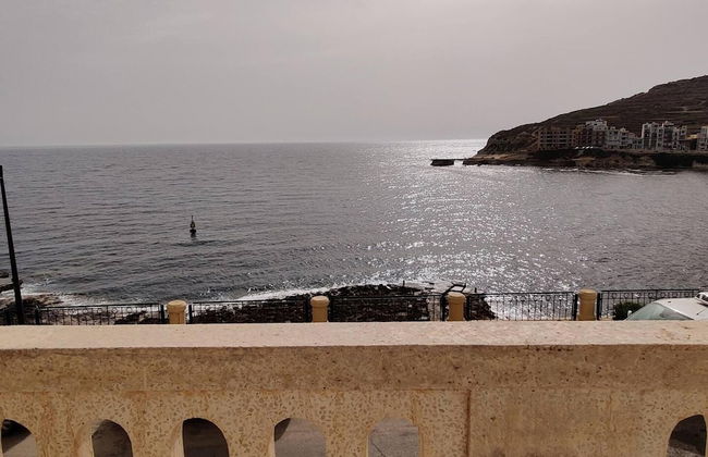Excellent Views 2-bed Apartment in Marsalforn Gozo - Foto 32