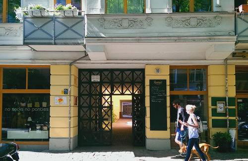 Artist LOFT in backyard shed - Foto 13