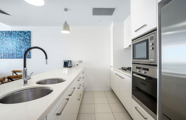 Reflection on the Sea - Foto 35