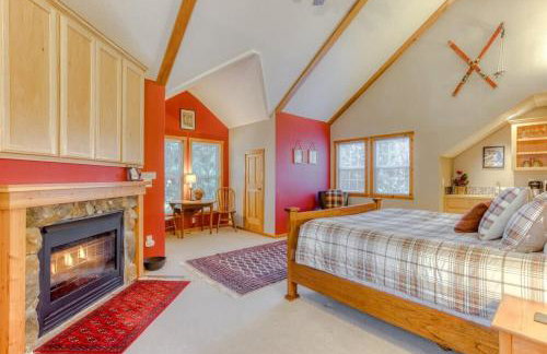 Lazy Bear Lodge · Spacious 6BR Lodge with Chef's Kitchen, Hot Tub, Golf Views and more - Foto 24