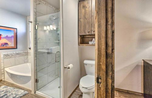 Unique Mtn Getaway with Stunning Outdoor Area! - Foto 17