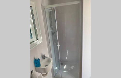 Apple Tree Hut - Photo 16