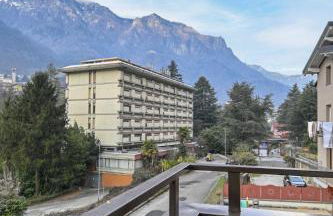 HOST4U - ANGOLO TERME Beautiful Apartment with Parking - Foto 4