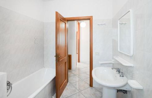 Cozy Apartment In Castiglione Del Lago - Foto 33