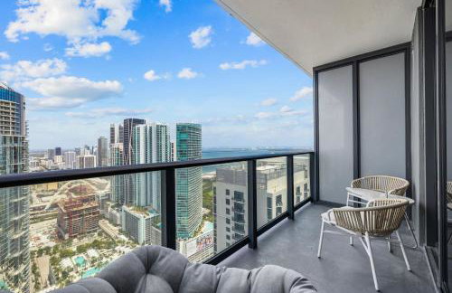 Stunning Lux 2 Bed 2 Bath with Panoramic View from Balcony - Foto 44