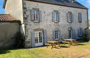 La Belle Etape grand gîte familial, 10min du Puy duFou - Foto 16