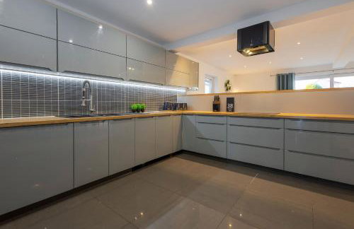 Private Luxe Bournemouth 5BR-7 Beds-3 Bath-Garden-Parking - Foto 14