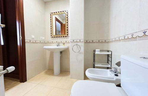 Cómodo apartamento con piscina by beBalmy - Foto 10