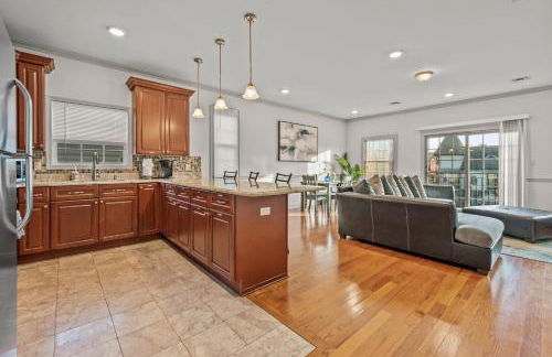 HUGE Cozy Jersey City Oasis with Double Balcony - 20 mins to NYC - Foto 27