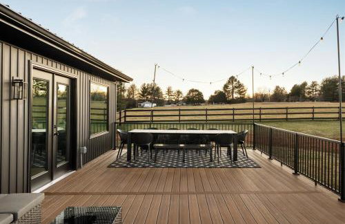 Luxe, Mountain VIEWS, Sauna, HotTub, Pups - Foto 11