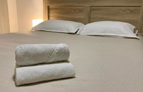 Cozy & Connected, Walk to Culture, Metro in Minutes - Foto 4