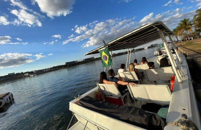 Paseo en barco por el lago Paranoá - Photo 6