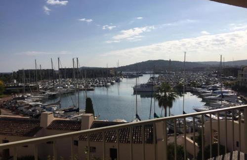 Mon Ecrin sur la marina du Golfe de St Tropez - Foto 22