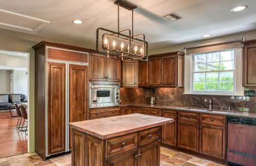 Colonial Quarter hideaway with modern comforts & balcony - near the beach - Photo 11