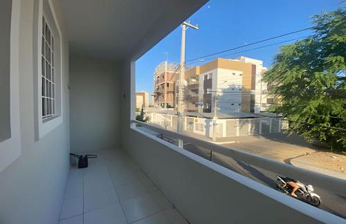 Próx. ao shopping, para 10 pessoas, ar condicionado e garagem APT B - Foto 23