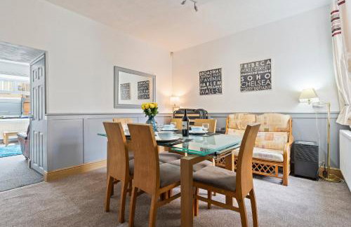 Spacious 3BR House -Sleeps 7 - Contractor Friendly - Foto 23