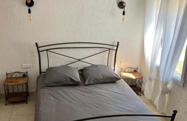 Mazet des Cèdres au pied de la colline - Foto 11