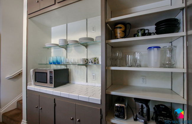 The Irish Bar near Bay Historic Savannah - Photo 20