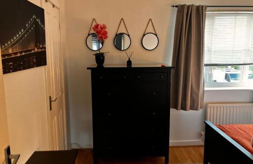 Urban Escape Glasgow Green Free Parking 20min walk to City Center - Foto 4