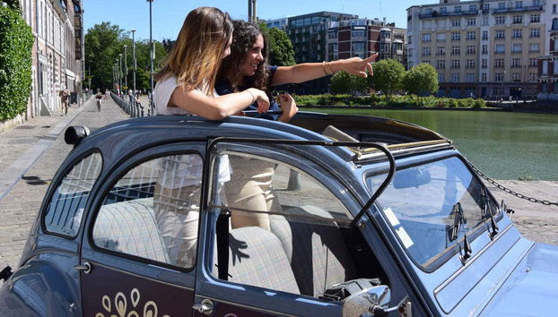 Disfrutando del tour en Citroën por Lille