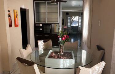 Apto amplo no Coração de Barreiras 3 Quartos 4 Banheiros Comporta até 7 hóspedes 157m2 - Photo 9