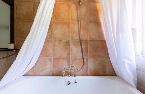 Beautiful 17th Century Cottage - Photo 14