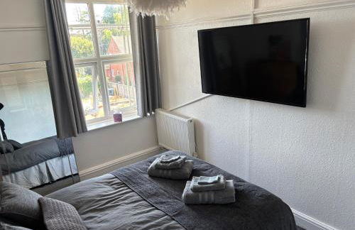 2 Bed Apartment Near Yeovil Hospital & Leonardo - Foto 13