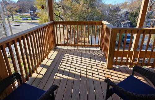 Relaxing Downtown 1 Bed, Dog Friendly Apartment with Deck, Dog Exercise Area - Foto 39