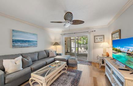 Sunset Sanctuary 2 Bedroom Condo by RedAwning - Foto 2