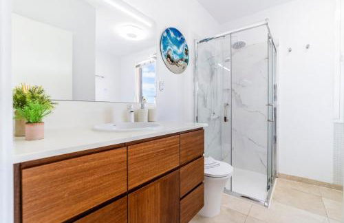 La Casa de Playa - piscina y jacuzzi a 50m del mar - Foto 38