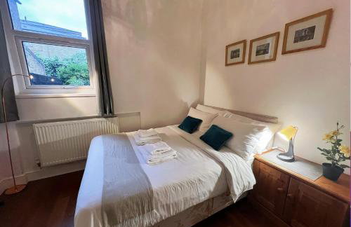 Lovely 2 Bedroom Garden Flat in London - Foto 8