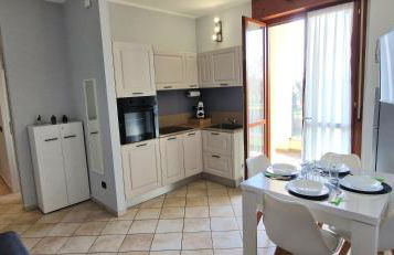 Bilocale con Terrazzo Milano-Forum-M2-Humanitas e WiFi - Foto 4