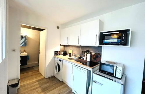 Charmant appartement 4 personnes à 50m de la plage - balcon vue mer -CELESTE - Foto 6