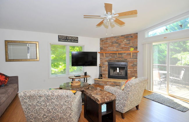 Cacapon Connected - Workplace Retreat - Foto 30