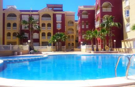 Beautiful 3 bed, 2 bath modern apartment - Foto 6