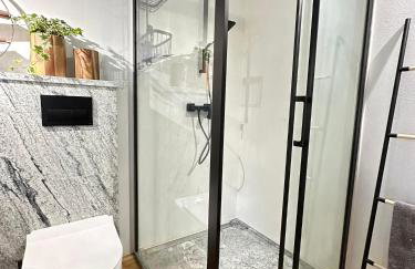 Domek na korcie - Foto 4