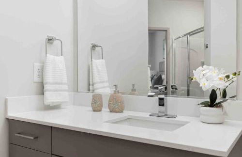 Stylish Living 5 Min From Downtown - Foto 49