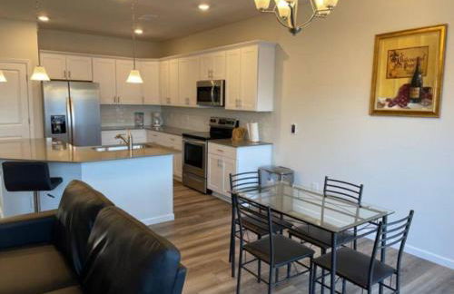 Embrace the Harmony of Nature and Urban Living - Foto 6