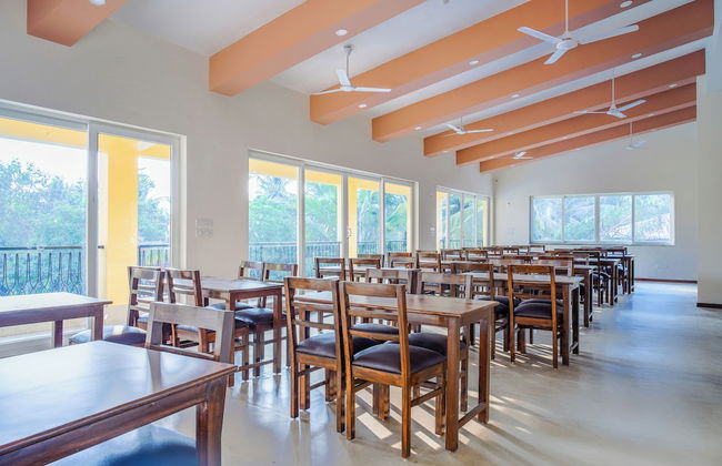 Alaya Stays Veera Serina 3 BHK with Pool - Foto 68