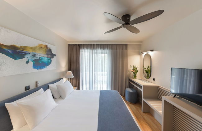 Blazer Suites Hotel - Photo 13