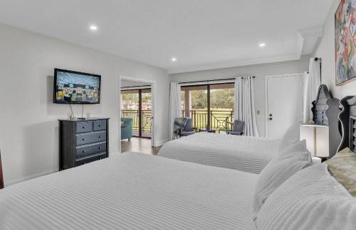 Golf and Tennis Community-Course Views-Corner Unit - Foto 26