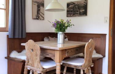 Liesl & Sepp - Photo 6