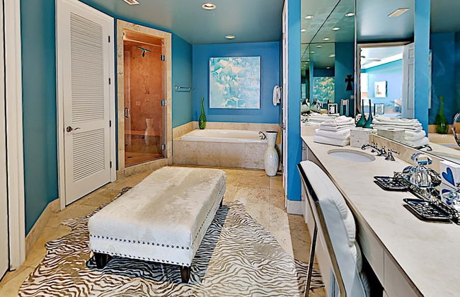 Mediterranean by Southern Vacation Rentals - Foto 46