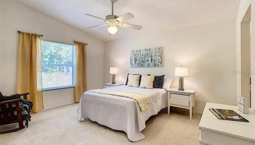 Cozy home, Right Next Door to Lake Sumter Square! - Foto 3