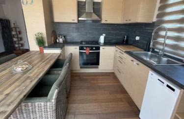 Sea View Serenity 3BR Home near Beach & Town - Foto 34