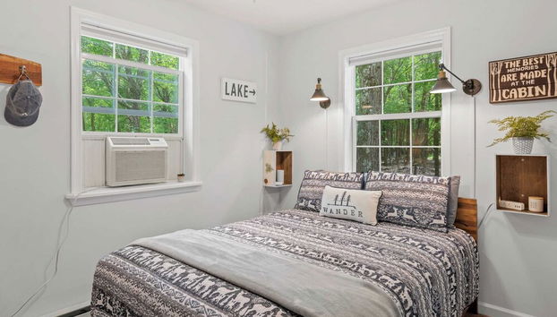 Ridge Retreat by Avantstay Game Room, Covered Porch, & Fire Pit! - Foto 4, Habitación